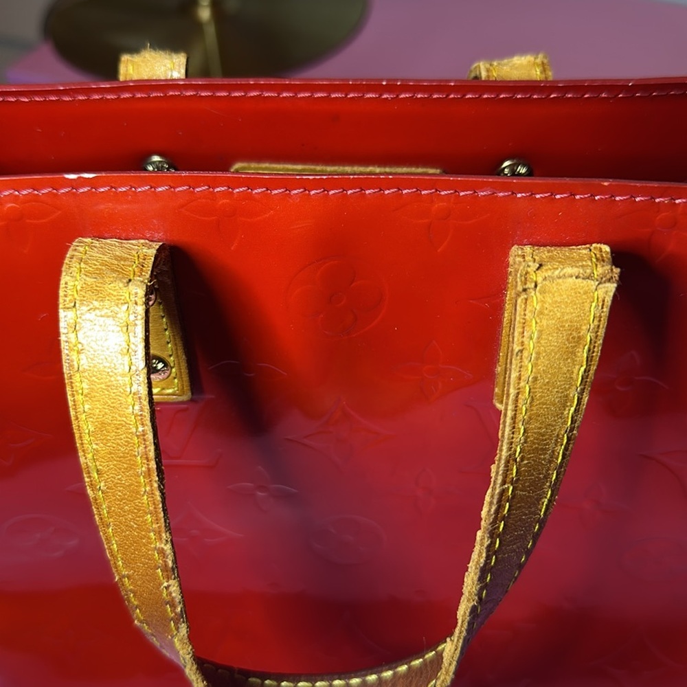 Authentic Louis Vuitton Vernis Red Reade PM M91088  Hand Bag NS020525 - Picture 15 of 16